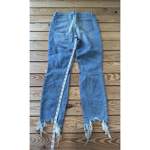 NWT L’Agence High Rise Desert Distressed jeans Size 27 Women’s Blue High Line - Picture 9 of 11